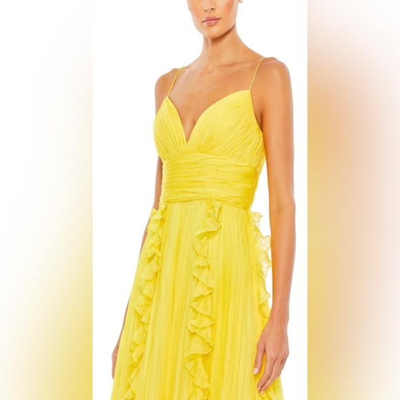 Mac Duggal 70172 NWT Pleated Sleeveless Flowy Chiffon Gown - Picture 2 of 6